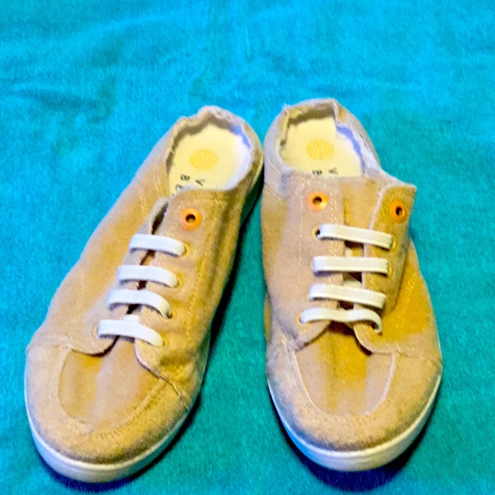 Vionic beach sneaker mule